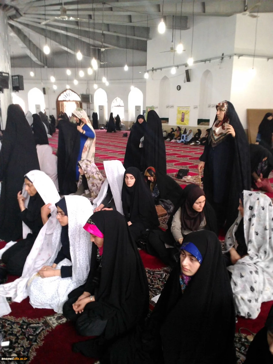 حضور دانشجویان در نماز جمعه