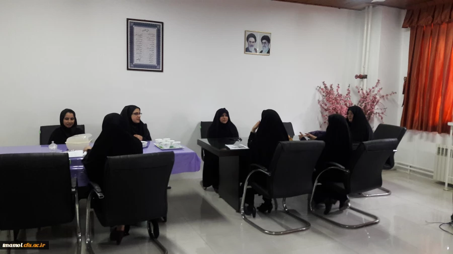 نشست رئیس مرکز با شورای صنفی