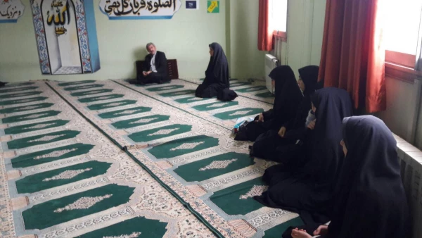 نشست دانشجویان با دکتر کیانی