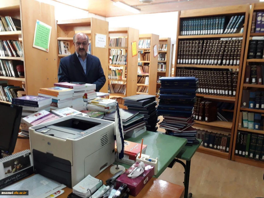 بازدید از کتابخانه دانشگاه