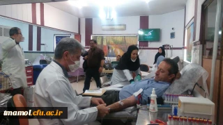حضور همکاران و دانشجویان در سازمان انتقال خون جهت اهداء خون