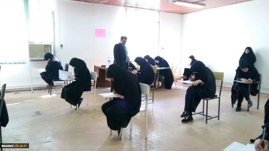 بازدید دکتر کساییان و هیئت همراه از جلسه امتحان پایان ترم