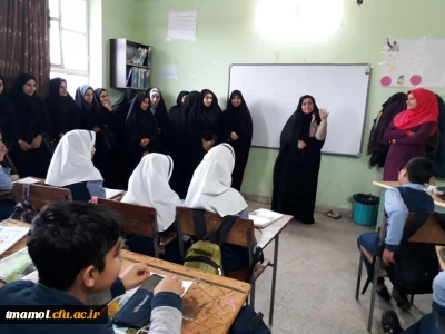 بازدید علمی دانشجویان رشته دبیری علوم اجتماعی از مدارس نو معلمان در ساعت فرهنگی روز دوشنبه بیست و هفتم فروردین