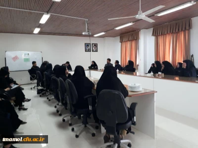 بررسی و  نقد کتاب مدیر مدرسه جلال آل احمد در ساعت فرهنگی توسط گروه قاصدک و کارشناسان کتابخانه مرکزی آمل