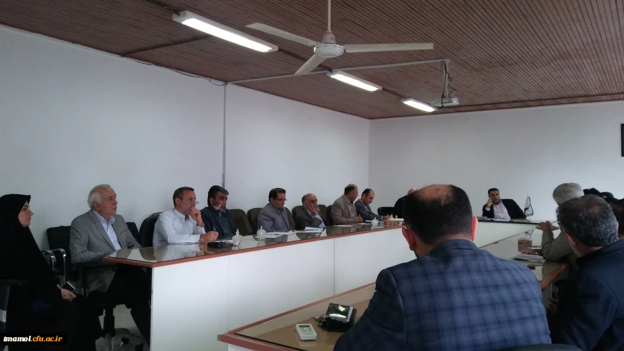 جلسه مسئولین فرمانداری و دانشگاه ها و خیرین شهرستان آمل