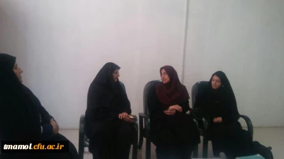 جلسه با مربی هلال احمر در خصوص برگزاری کارگاه هلال احمر