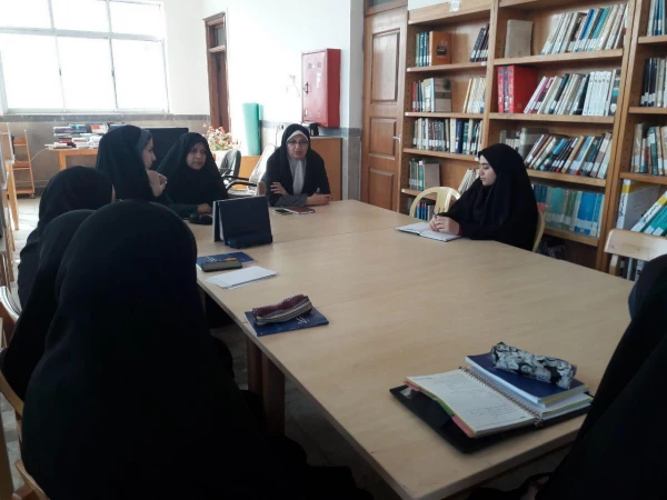 همیاران کتاب