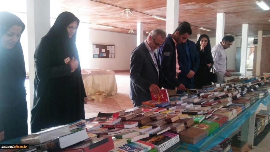 نمایشگاه کتاب