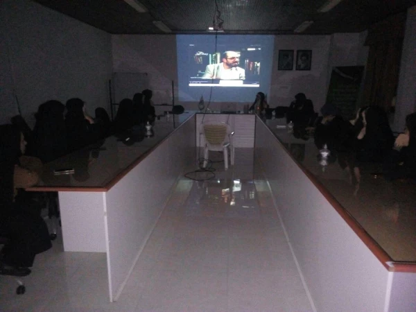 نقد و بررسی