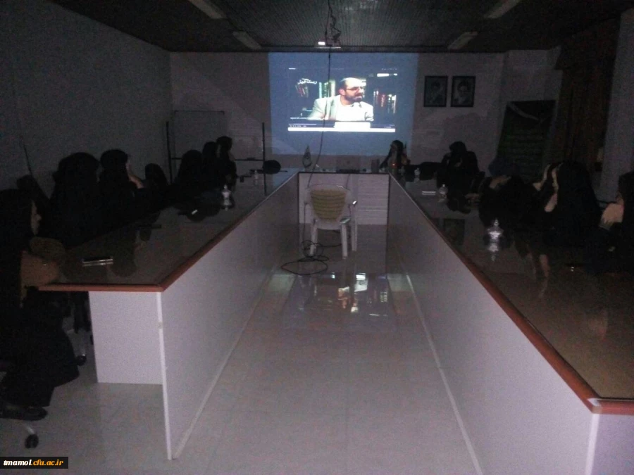 نقد و بررسی