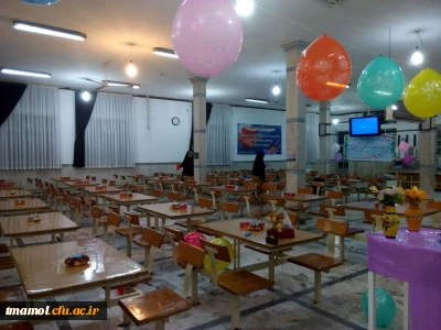 به مناسبت روز دانشجو برگزار شد: پذیرایی دانشجویان با شیرینی،شربت و شکلات درسلف