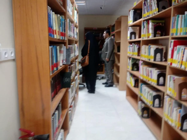 بازدید کتابخانه عمومی