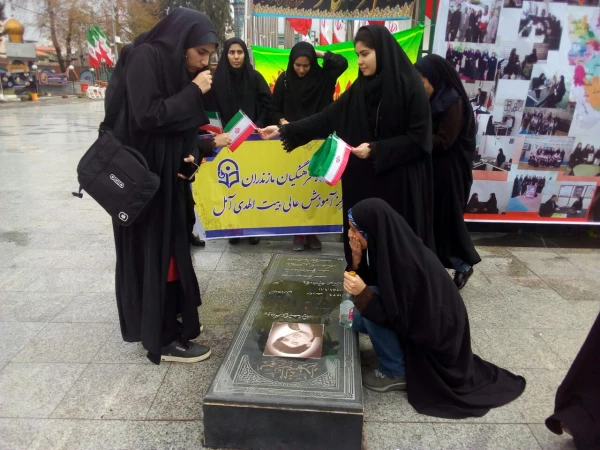 حضور در گلزار شهدا