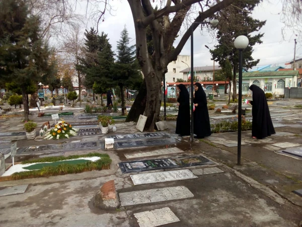 حضور در گلزار شهدا