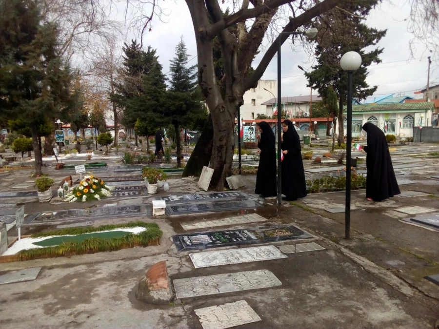 حضور در گلزار شهدا