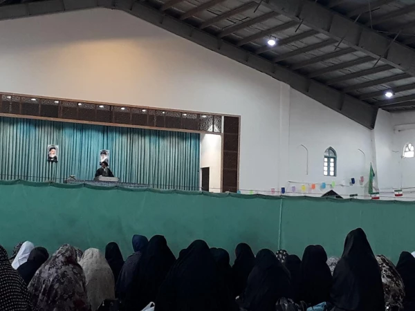 شرکت در نماز جمعه