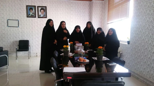 تجلیل از بانوان شاغل