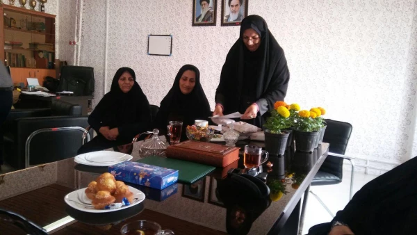 تجلیل از بانوان شاغل