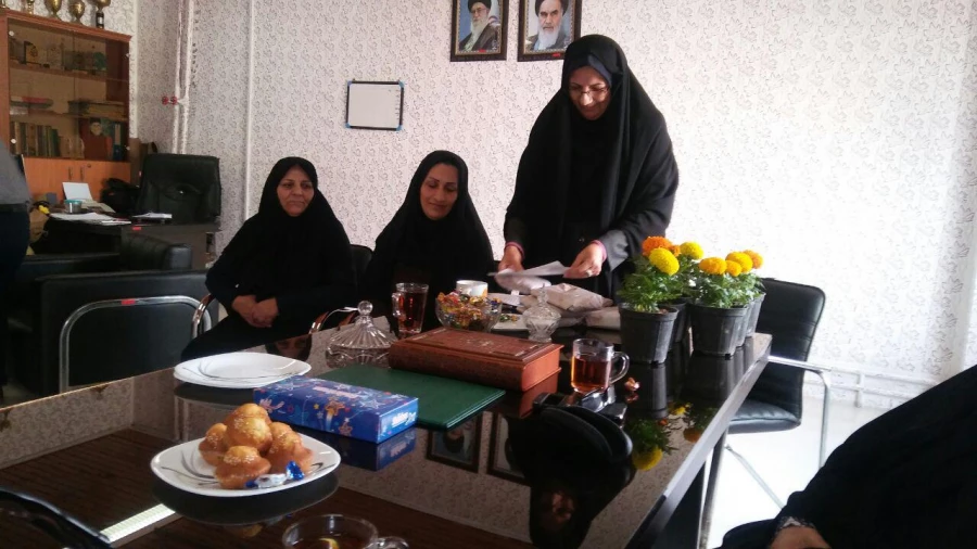 تجلیل از بانوان شاغل