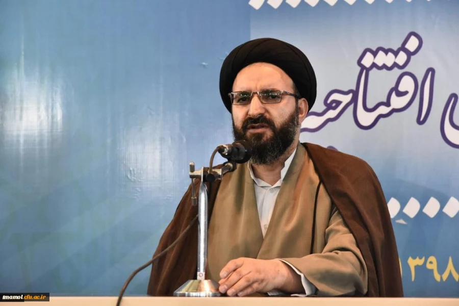 حل نابسامانی های جوامع امروزی در گرو عمل به قرآن و اجرای احکام الهی است