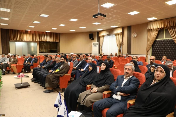 نشست صمیمی هم اندیشی و تبادل نظر پیرامون تربیت معلم با حضور هیات رئیسه، شورای مدیران و روسای پیشین دانشگاه فرهنگیان برگزار شد 7