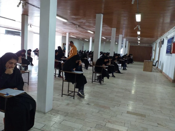 برگزاری امتحانات پایان ترم سال تحصیلی 97-98 مرکز آمل