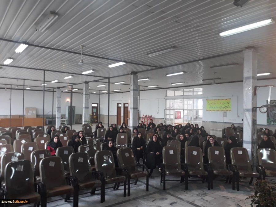 نشست مسئولین مرکز آمل با دانشجویان 2