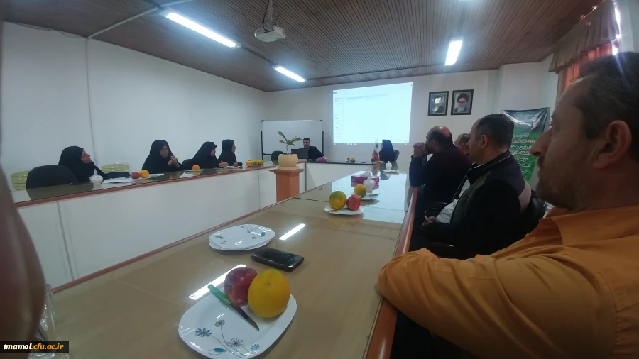 جلسه همکاران با گروه ارزیابی 7